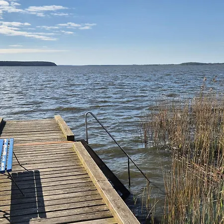 Apartamento In Ruhiger Lage Mit Grill Und Garten Neeberg